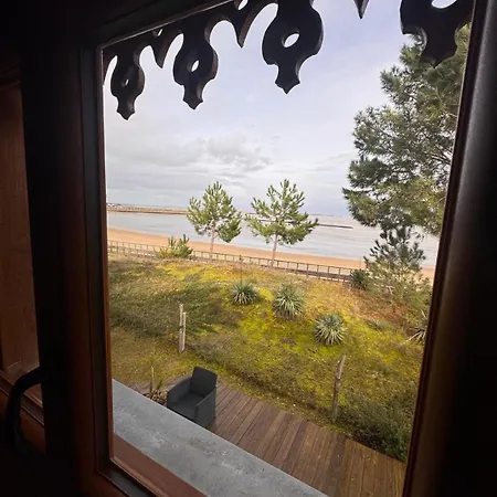 Cote Chambrette Vue Et Acces בקתה